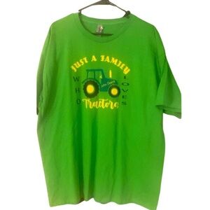 XXl John Deere tee.. great Xmas gift!